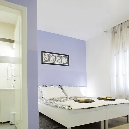 Hotellux Nocleg ze śniadaniem 4*