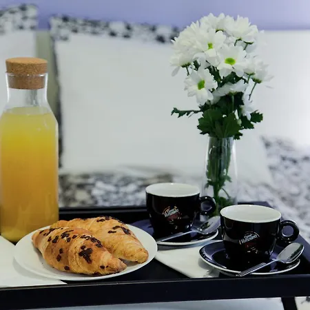 Hotellux Nocleg ze śniadaniem