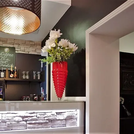 Hotellux